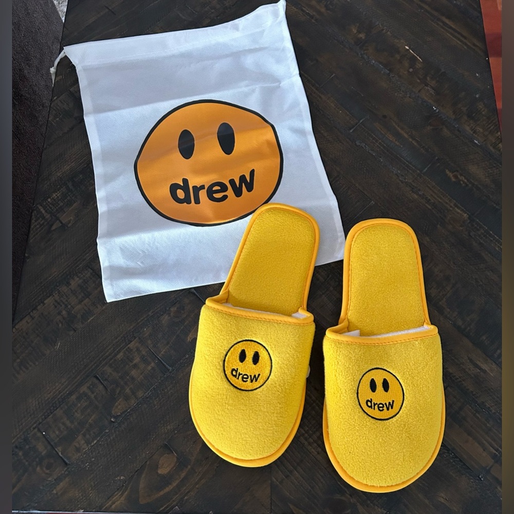 Yellow Drew House Fleece Mascot Slippers W/Dust Bag Size S/M Justin Bieber